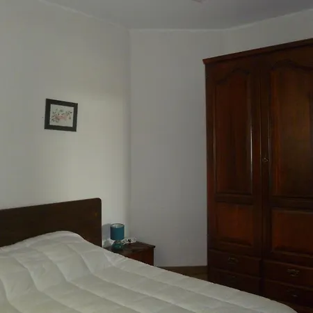 Holiday home Des Bords De Rance Langrolay